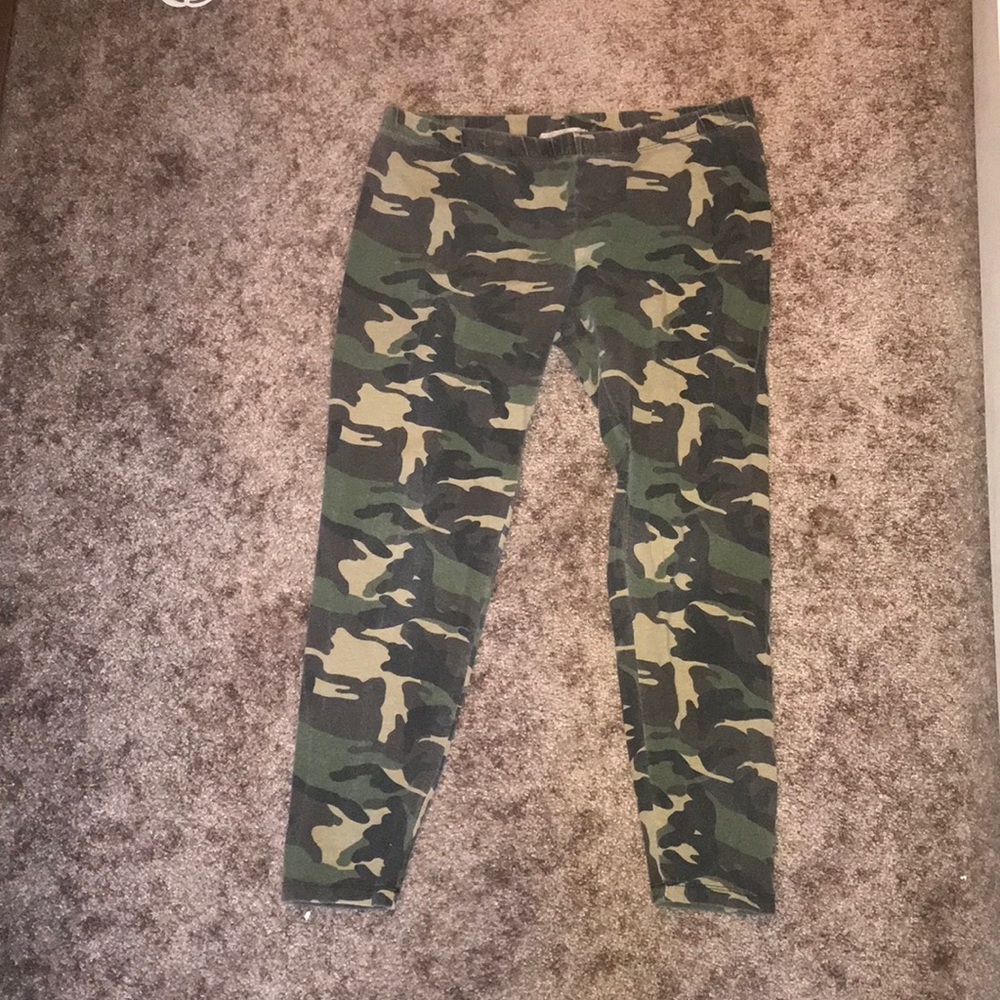 Camo leggings